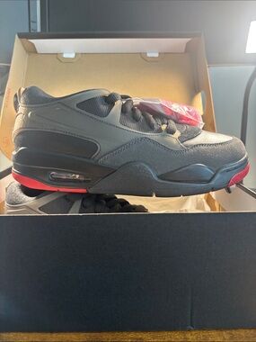 New without tags. Nike Air Jordan 4 RM